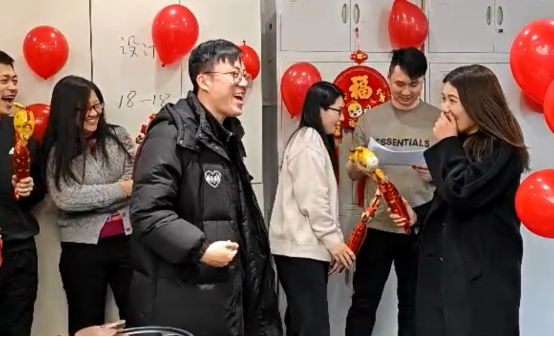 一群人正在聊天

AI 生成的內(nèi)容可能不正確。